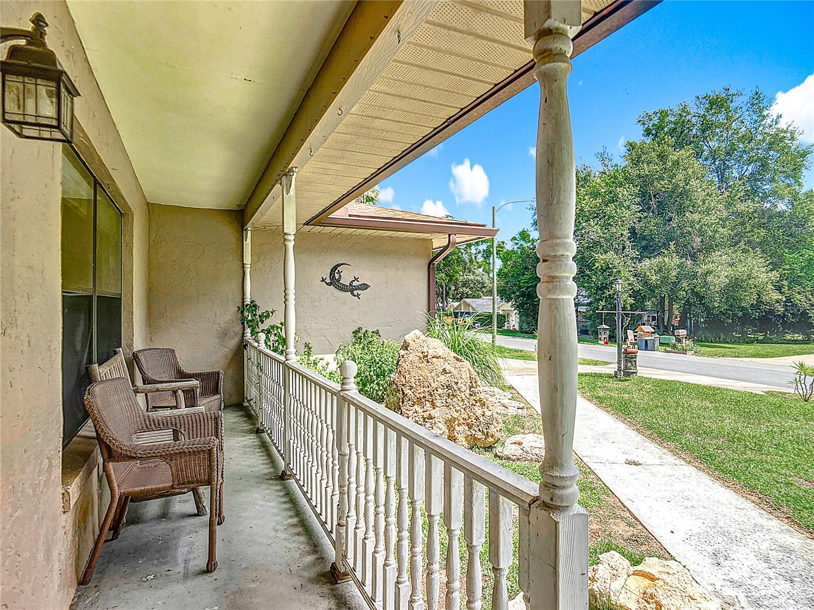 2582 W FAIRWAY LOOP