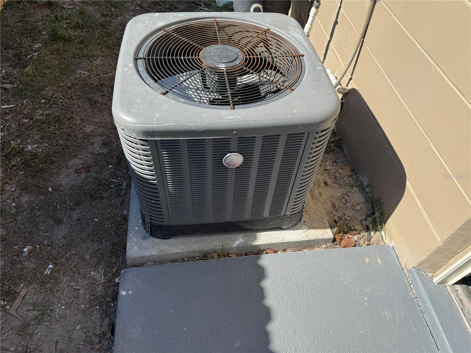 THE LAKES - Residential