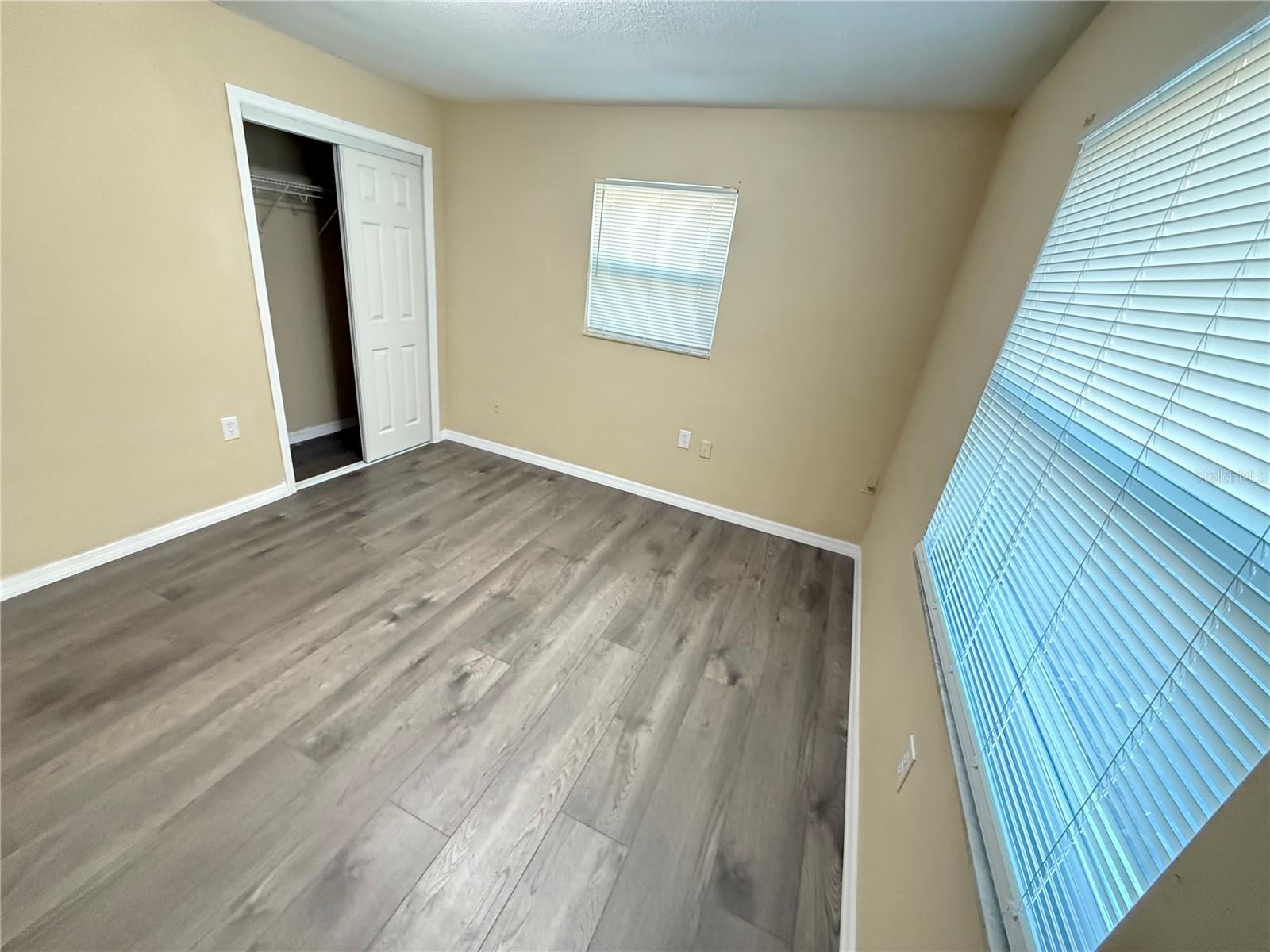 THE LAKES - Residential