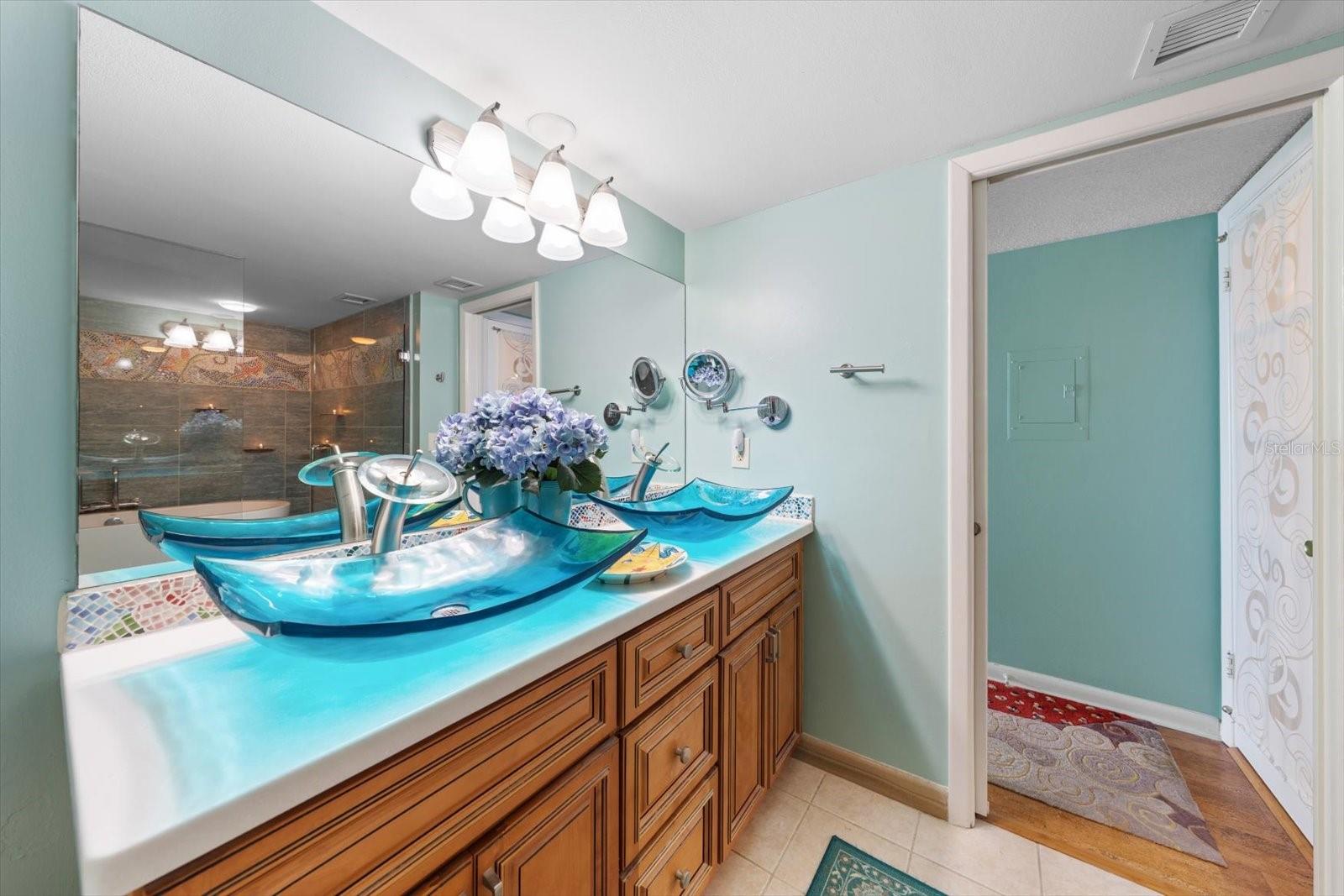 PRELUDE 80 CONDO - Residential