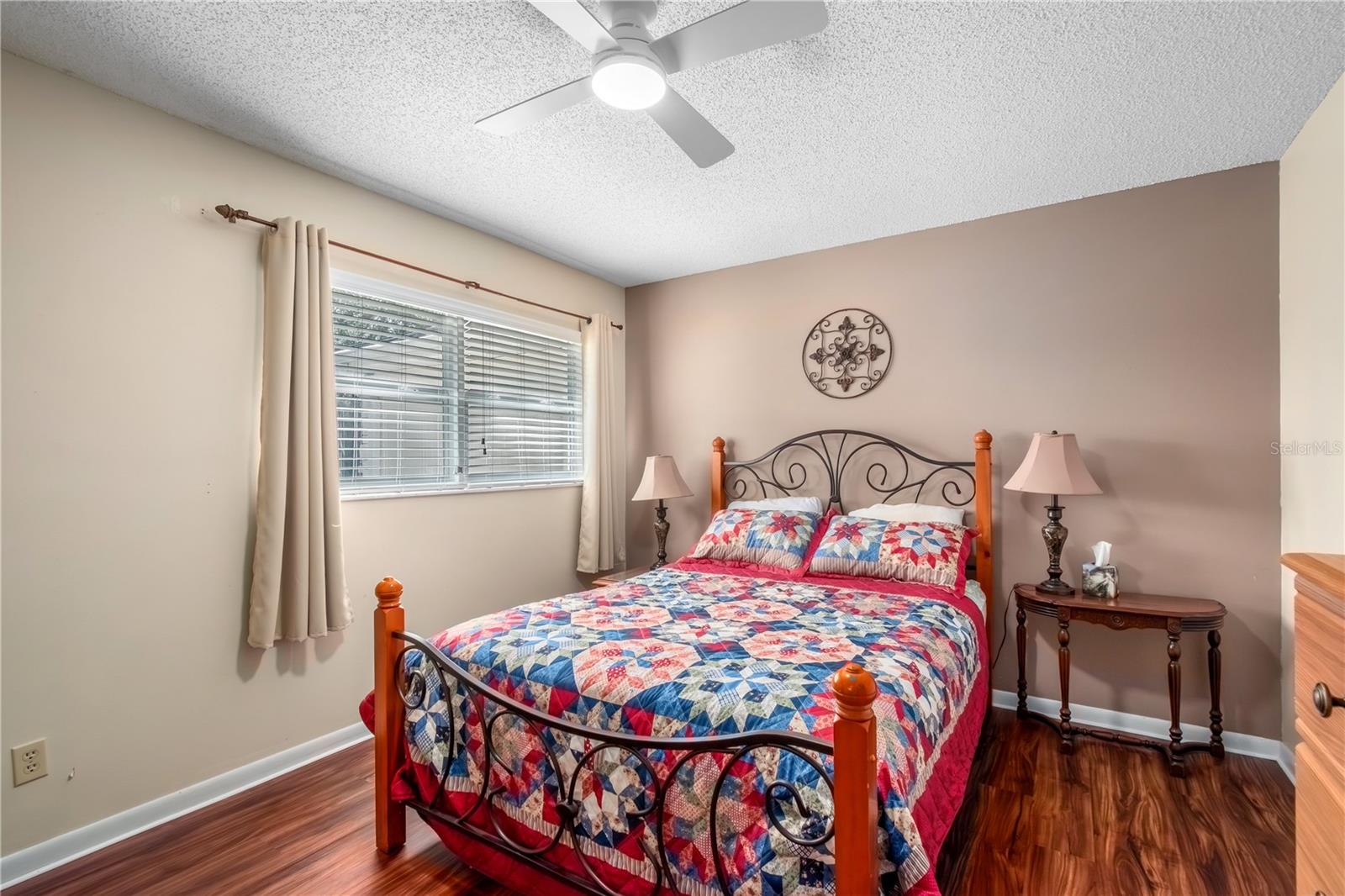 ON TOP OF THE WORLD - Residential