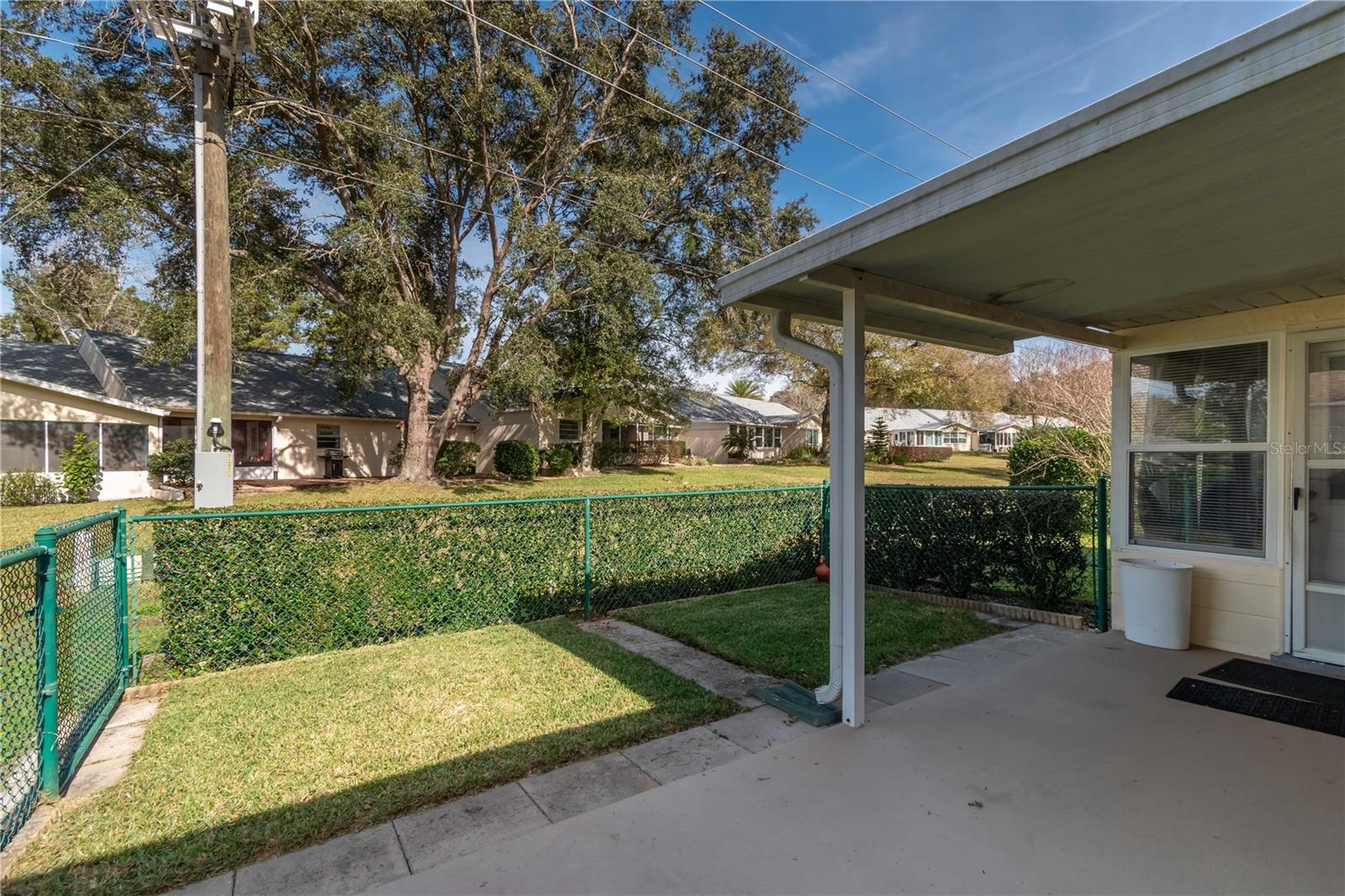 ON TOP OF THE WORLD - Residential