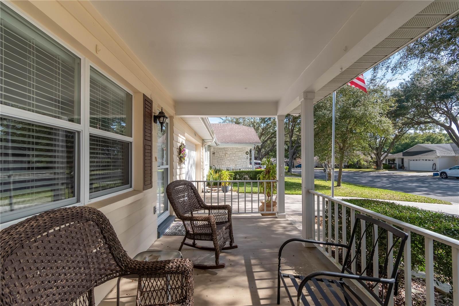 ON TOP OF THE WORLD - Residential