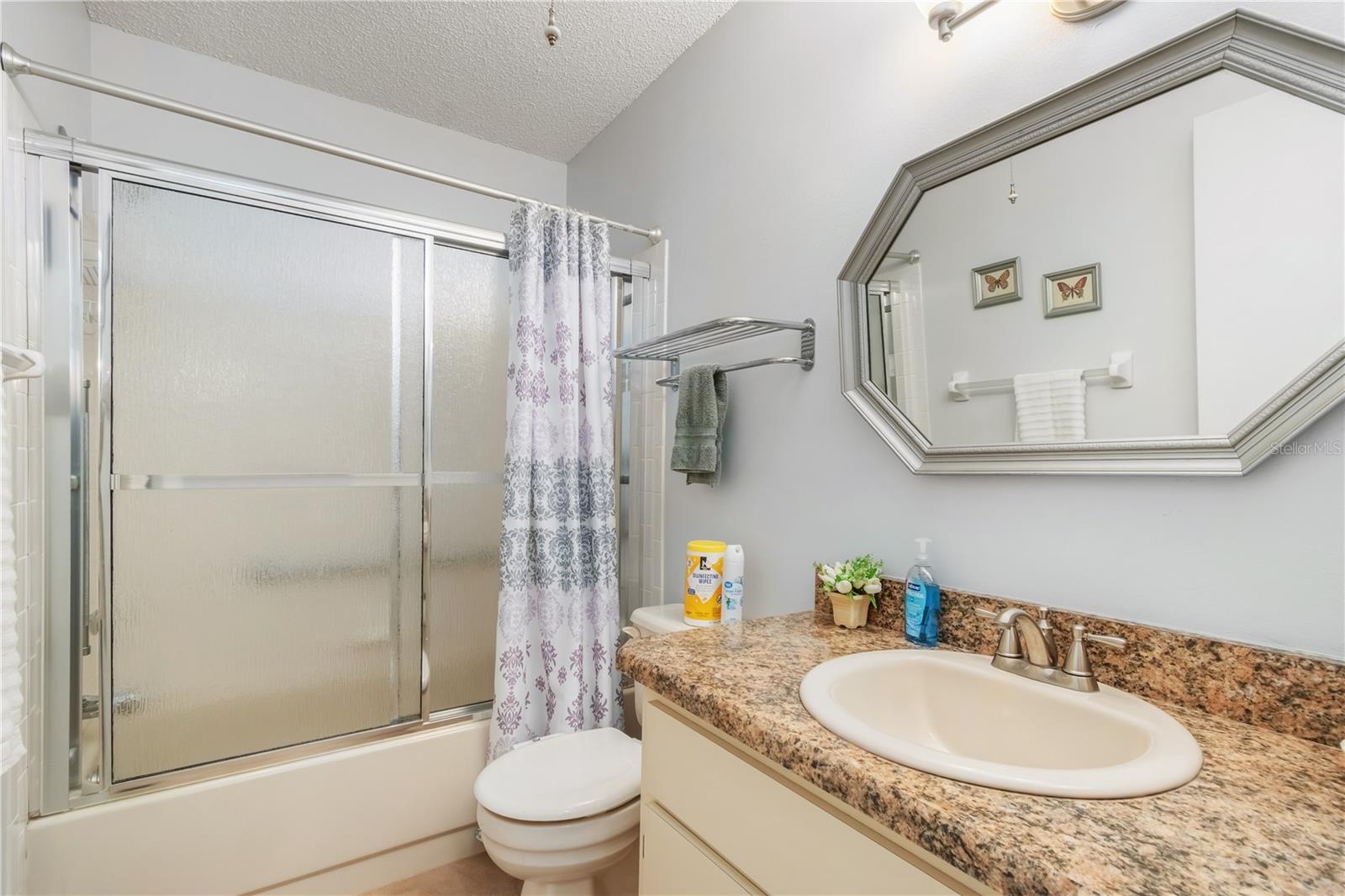 ON TOP OF THE WORLD - Residential