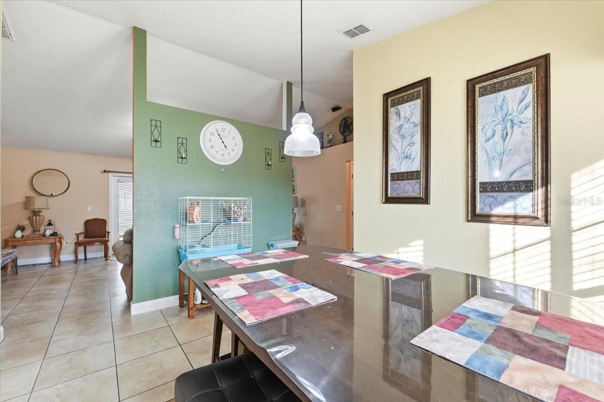 LAKE THOMAS WOODS SIXTH ADD - Residential