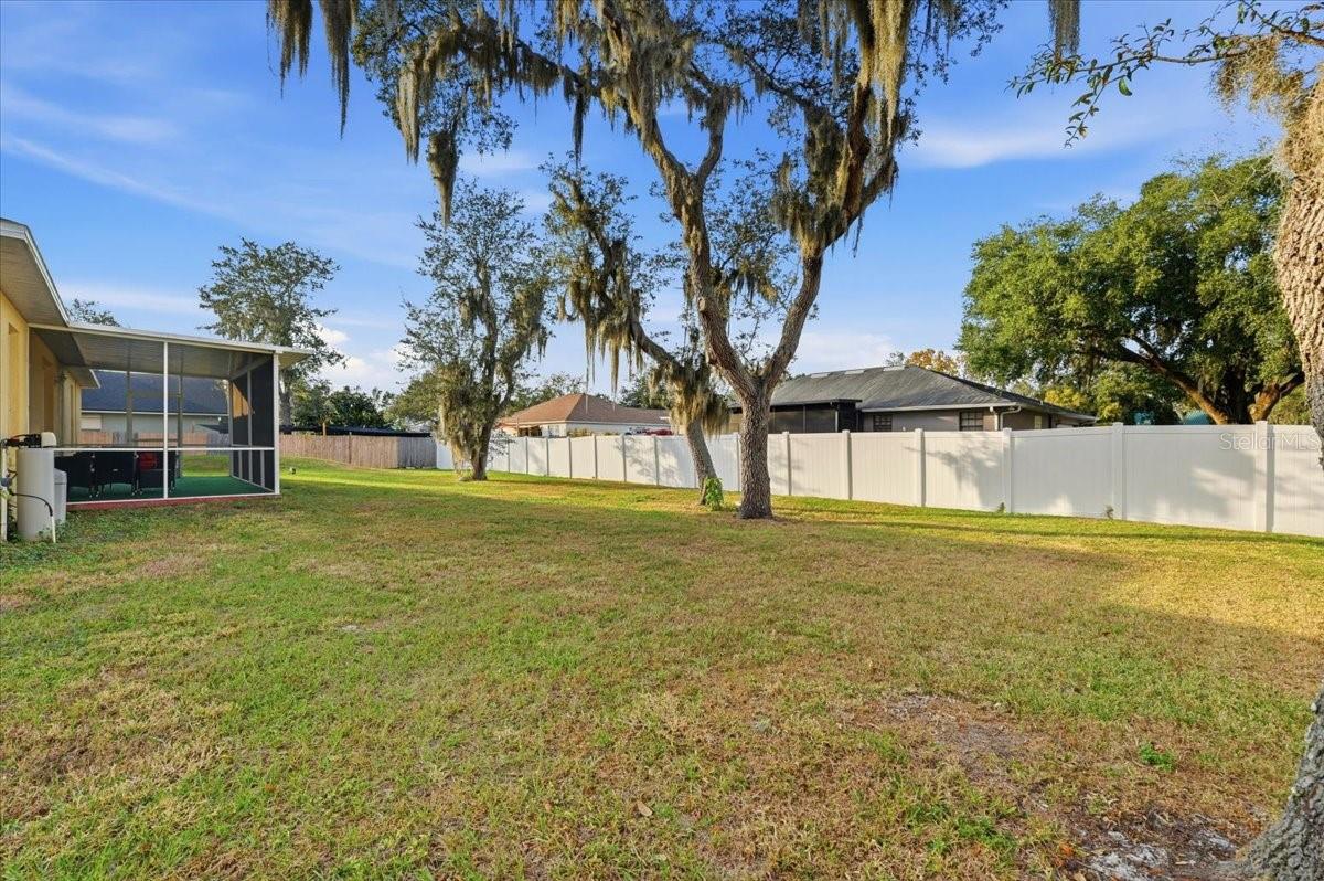 LAKE THOMAS WOODS SIXTH ADD - Residential