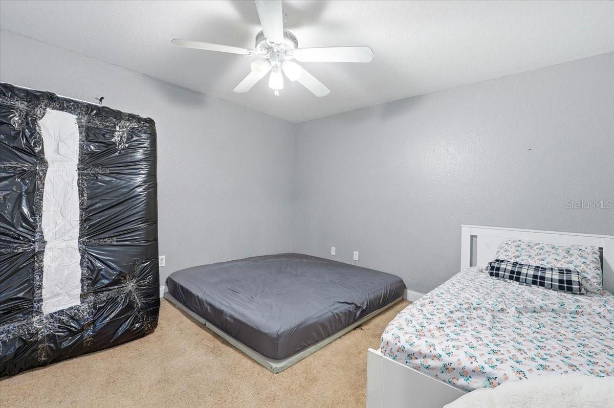 LAKE THOMAS WOODS SIXTH ADD - Residential