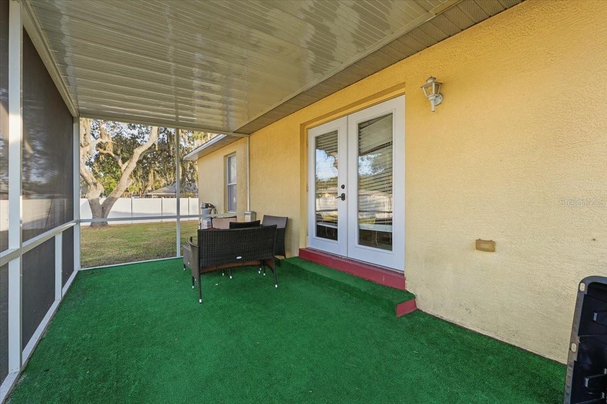 LAKE THOMAS WOODS SIXTH ADD - Residential