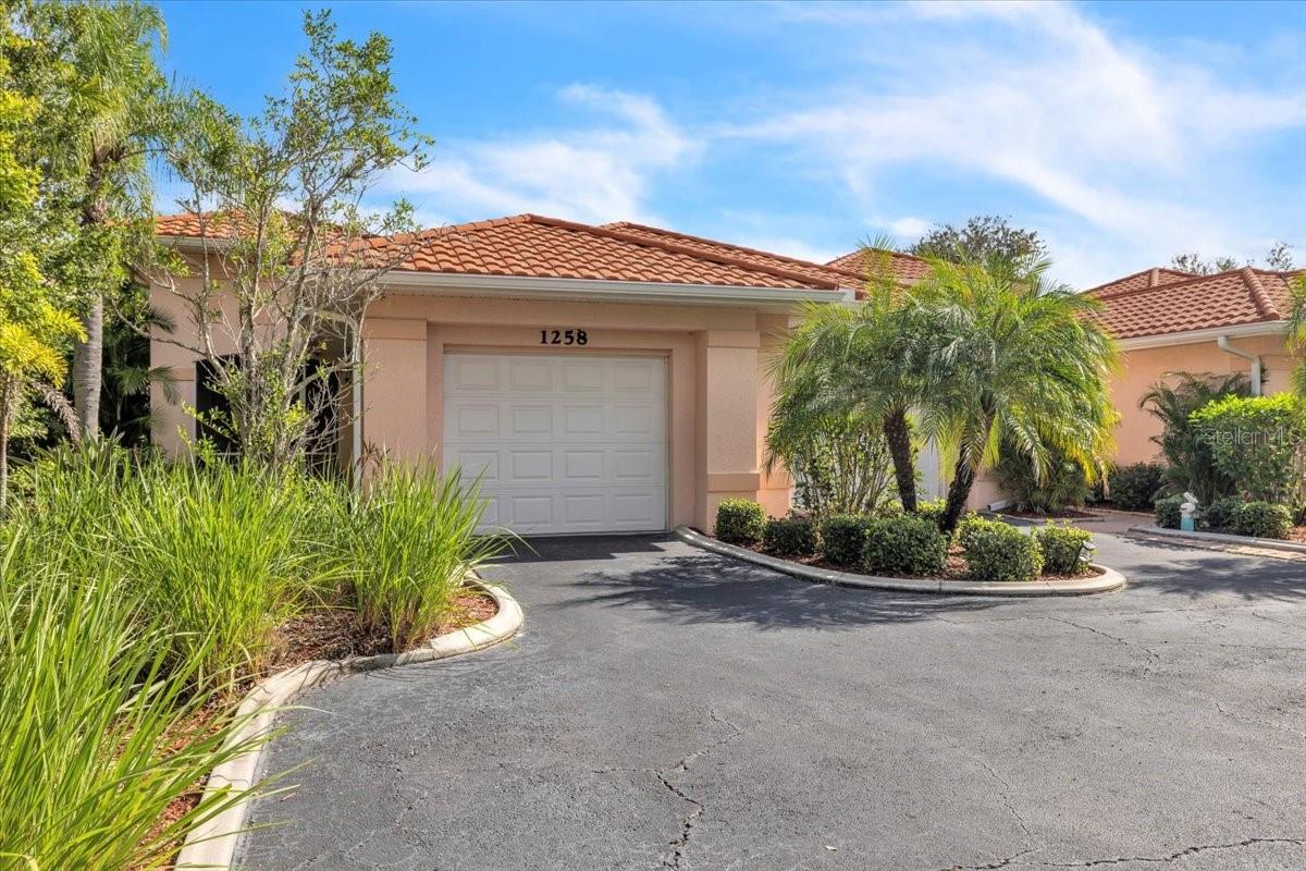 RIO GOLF VILLAS - Residential