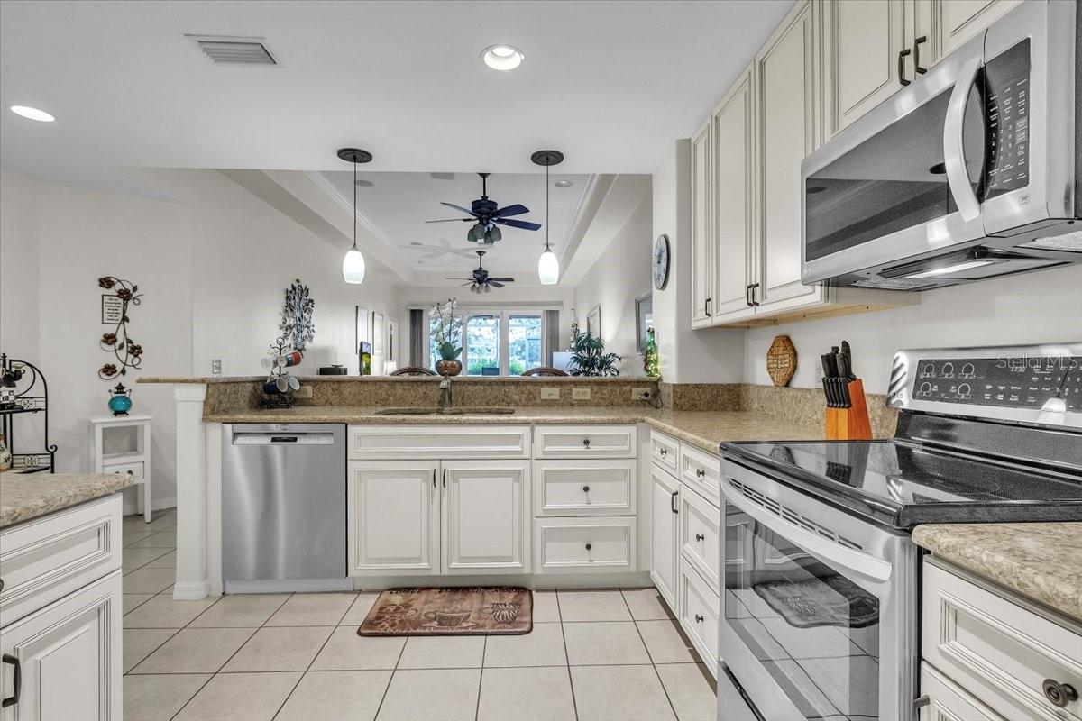 RIO GOLF VILLAS - Residential