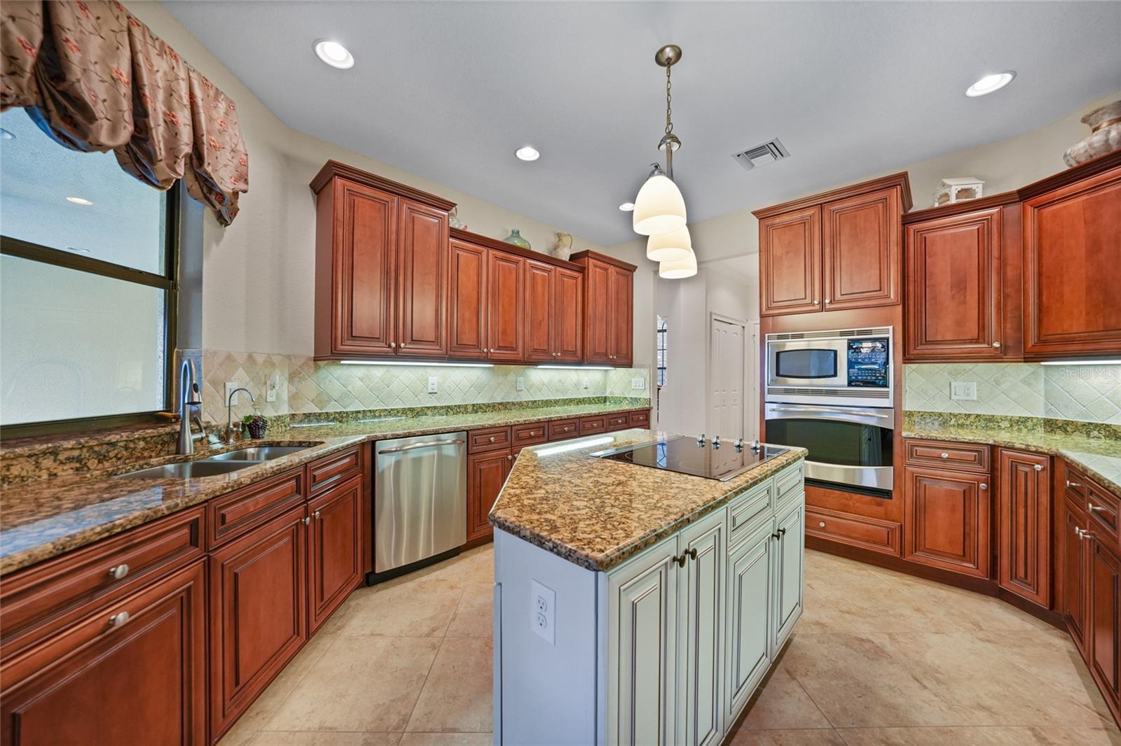 PUNTA GORDA ISLES SEC 06 - Residential