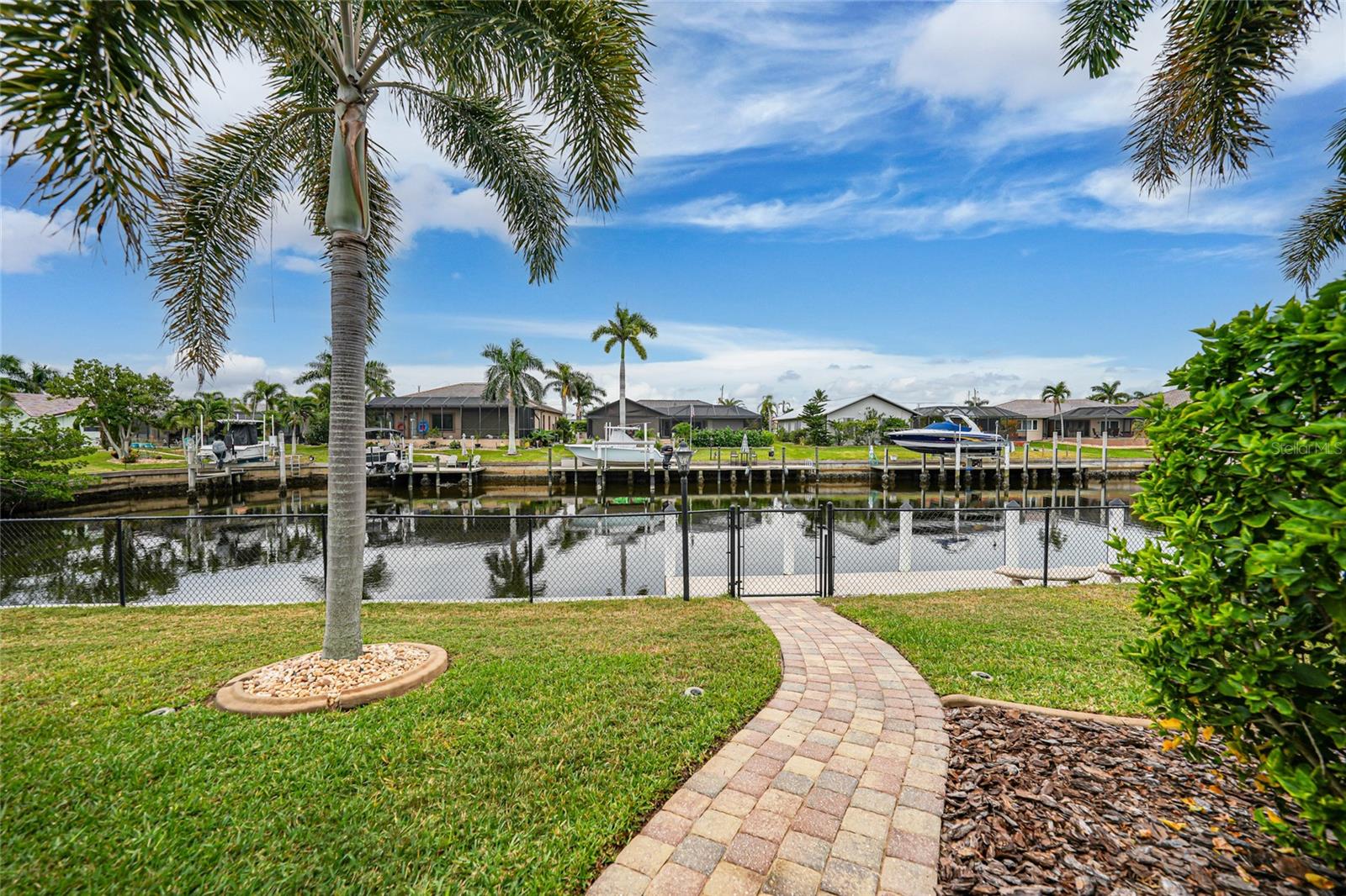 PUNTA GORDA ISLES SEC 06 - Residential