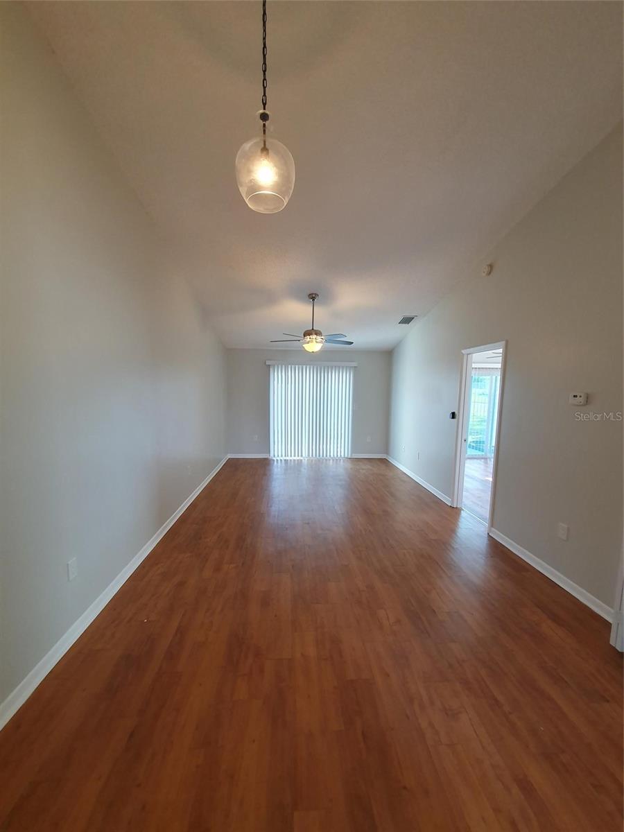 HIDDEN LAKE VILLAS - Residential Lease