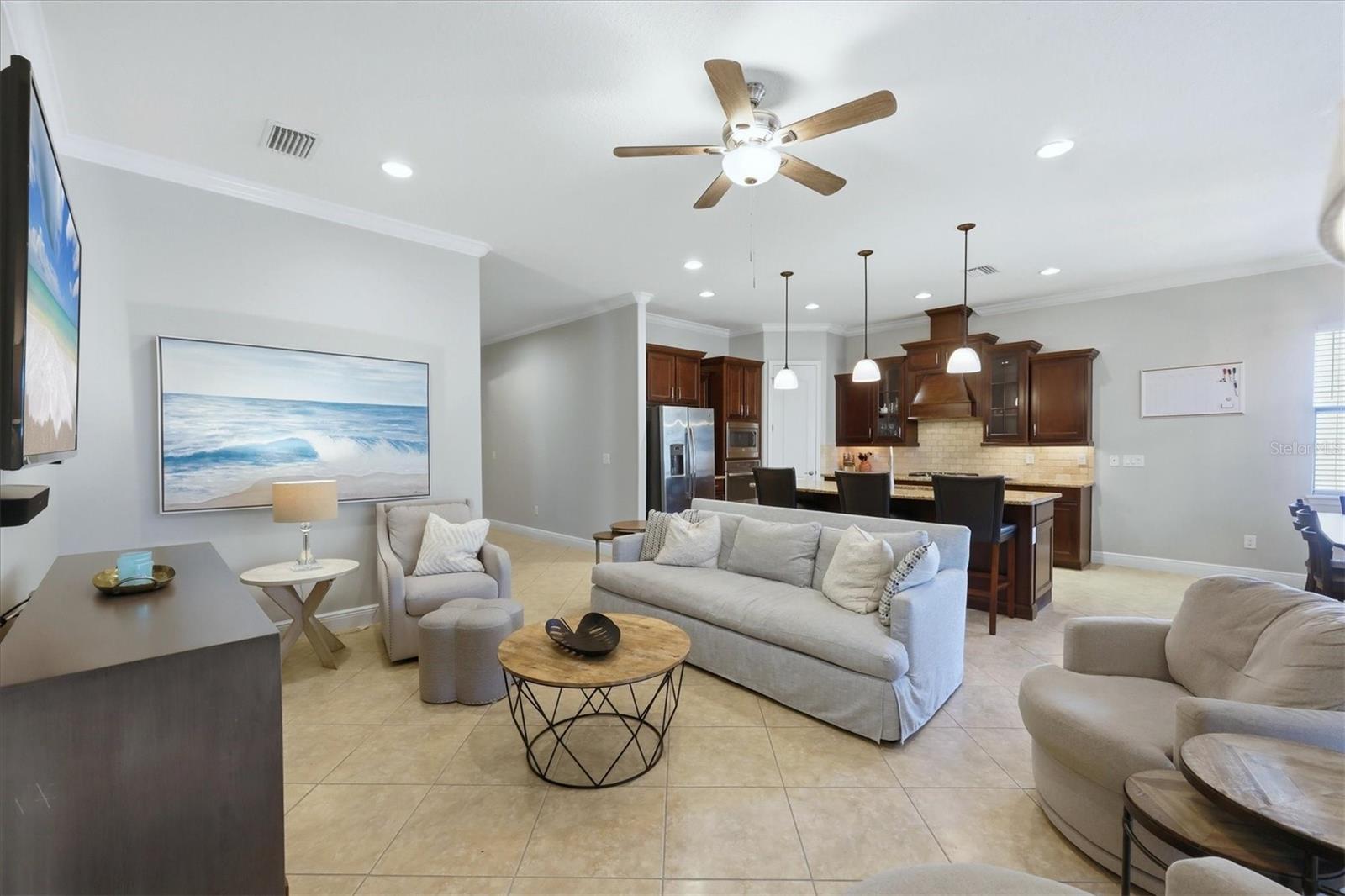 LEGENDS BAY - Residential