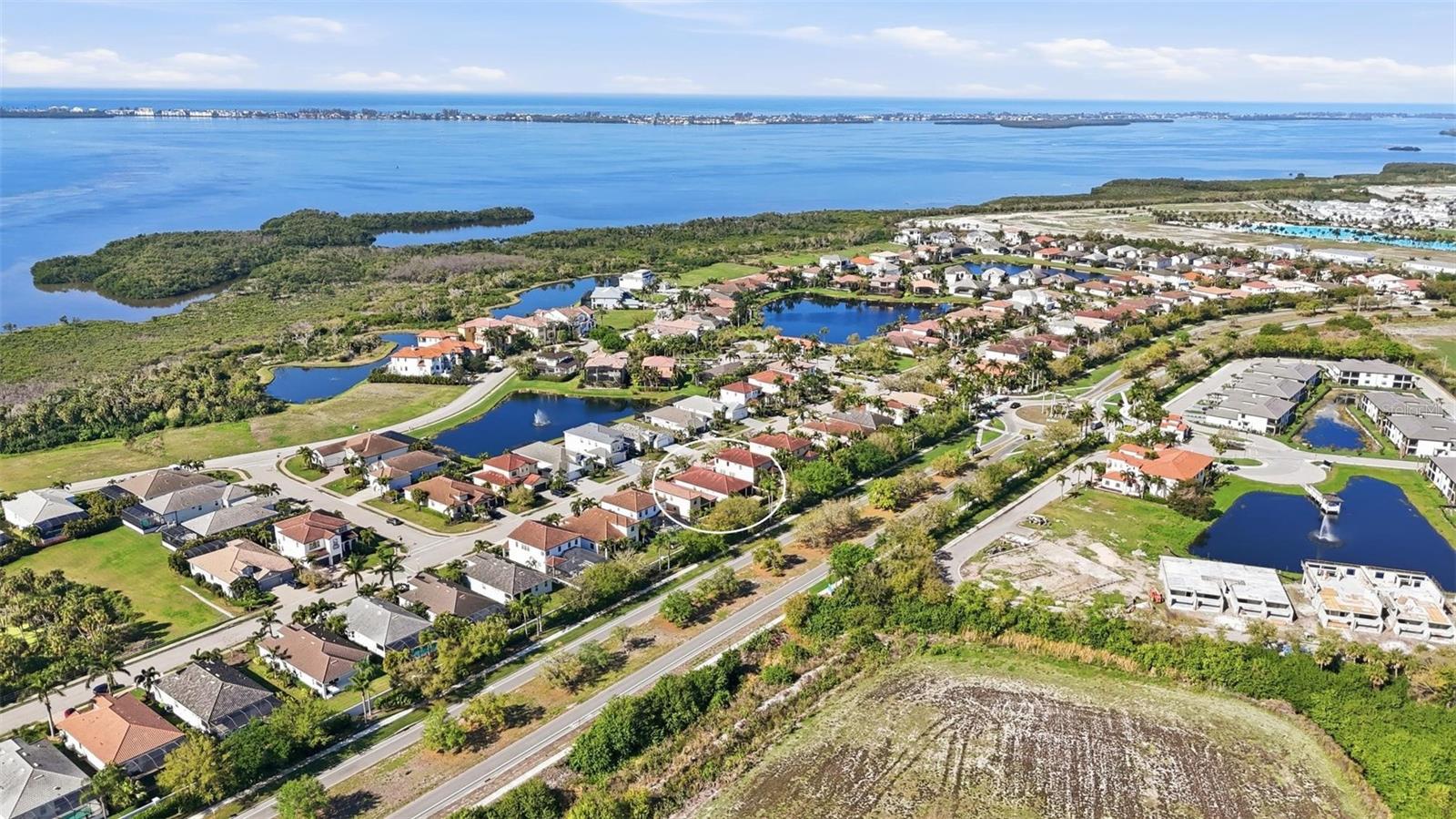 LEGENDS BAY - Residential