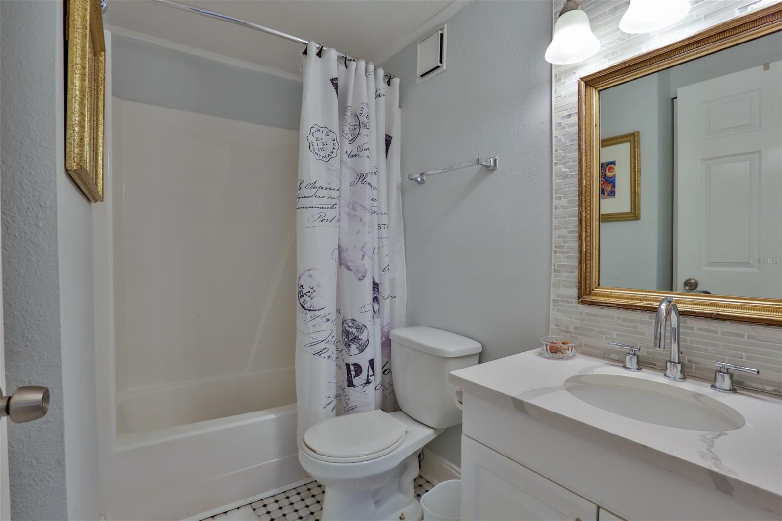 Riverwalk Condo - Residential