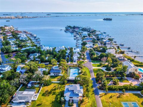 A home in PALM HARBOR