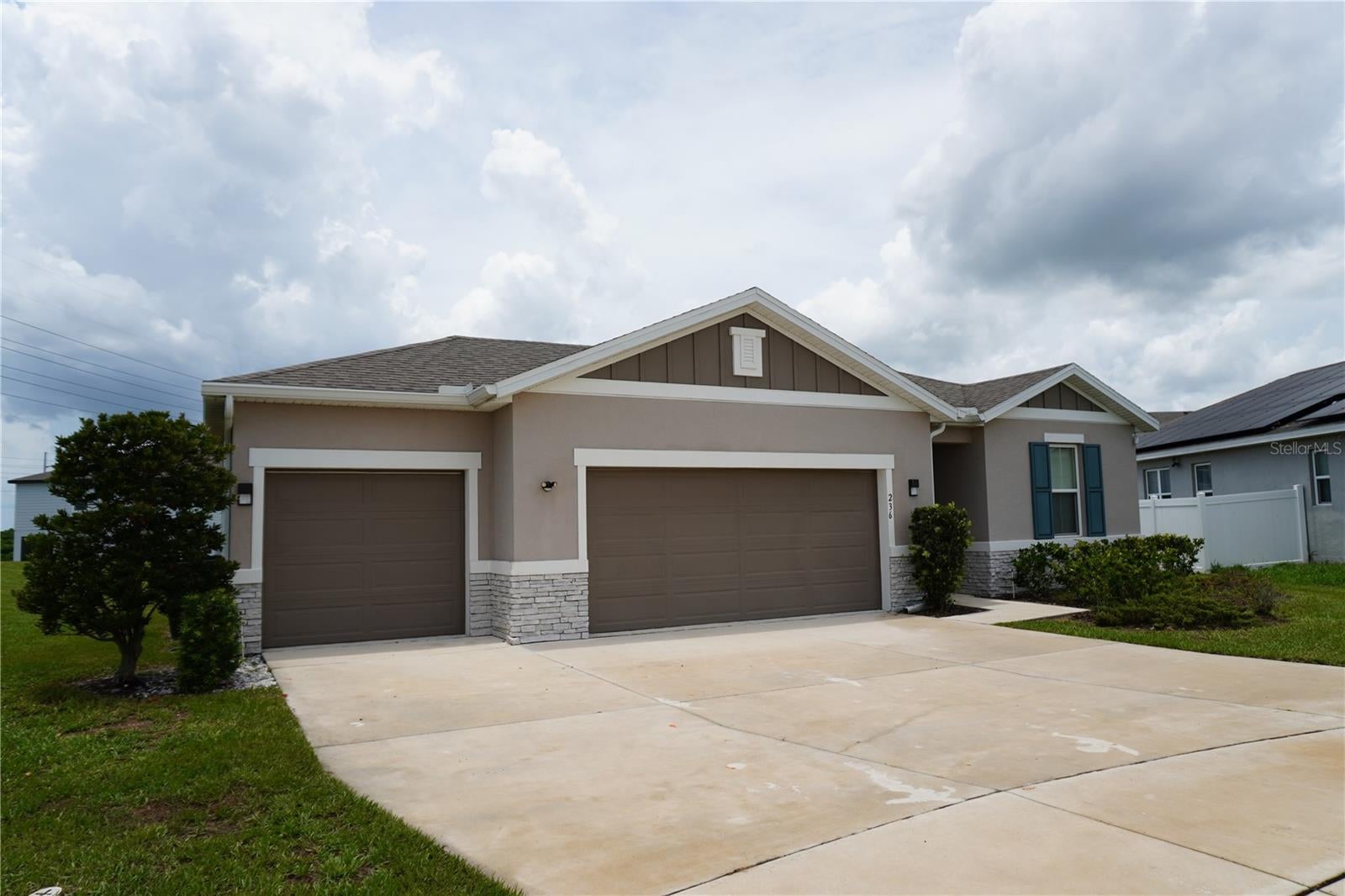 236 HILLCREST DRIVE