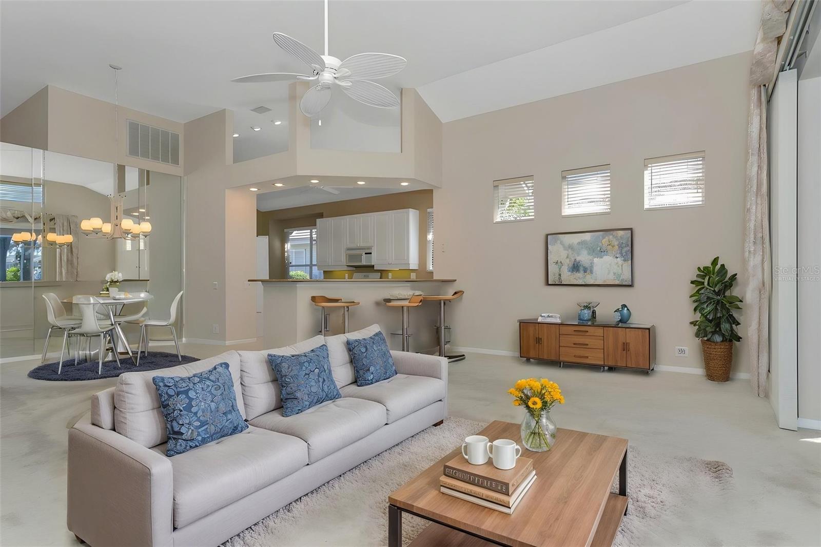 UNIVERSITY PARK GOLF AND COUNTRY CLUB - Residential