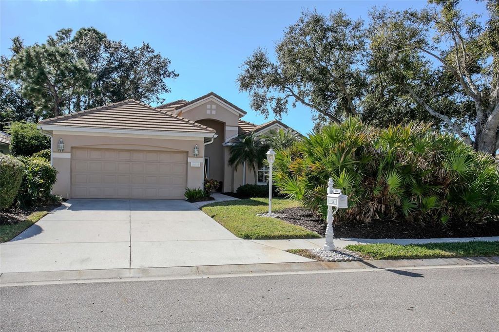 Photo of 6404 Wentworth Crossing, University Park, FL 34201 (MLS # A4677067)