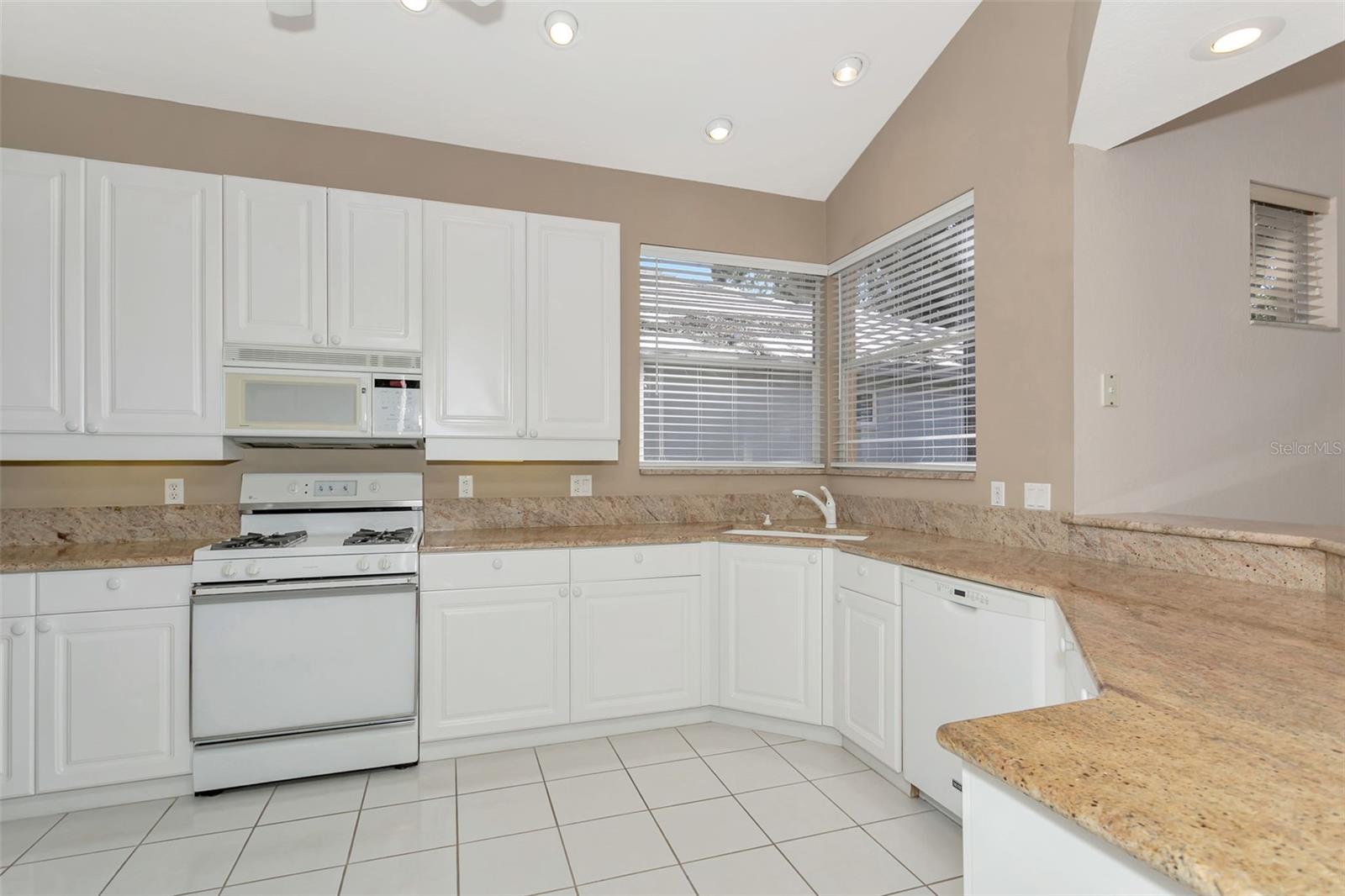 HAMPTON GREEN UNIT II - Residential