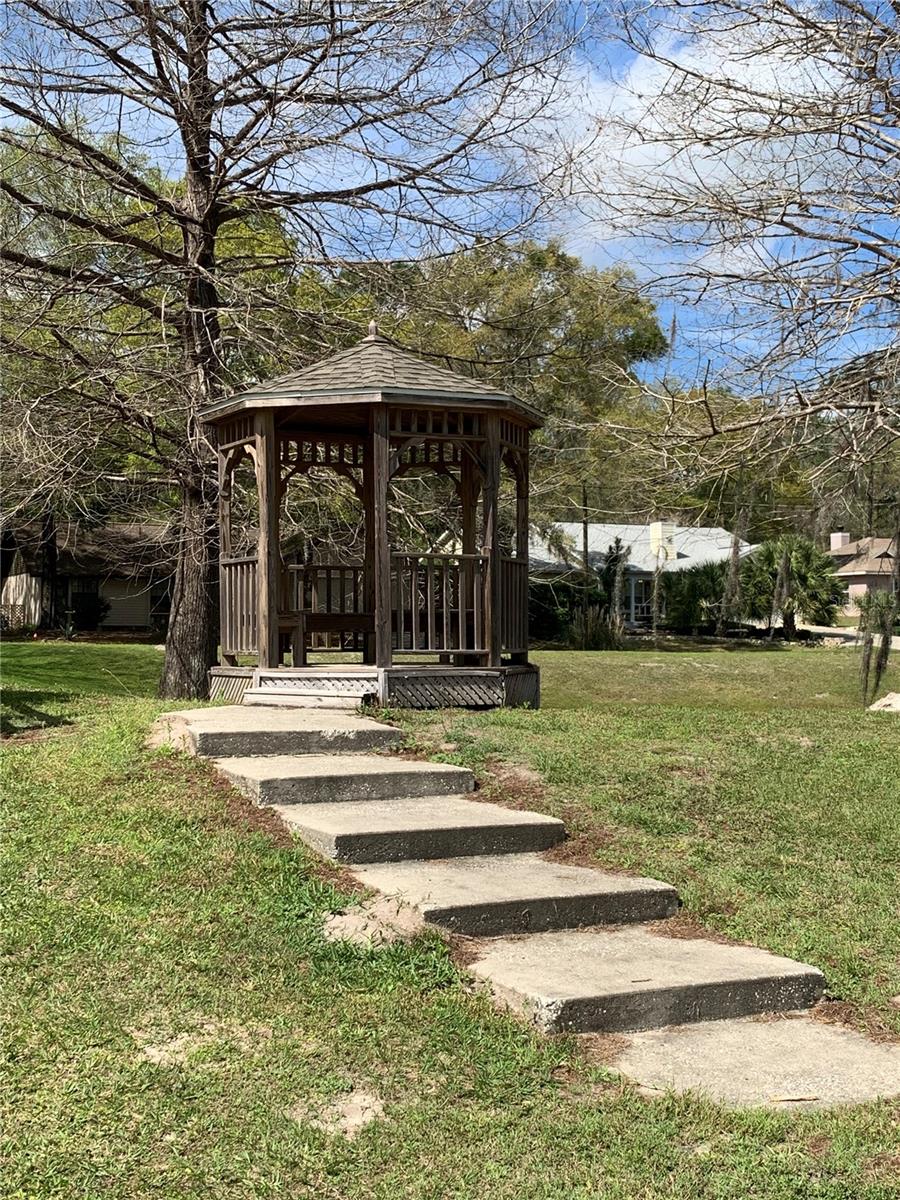 TRAILS EAST/LAKEVIEW WOODS - Land