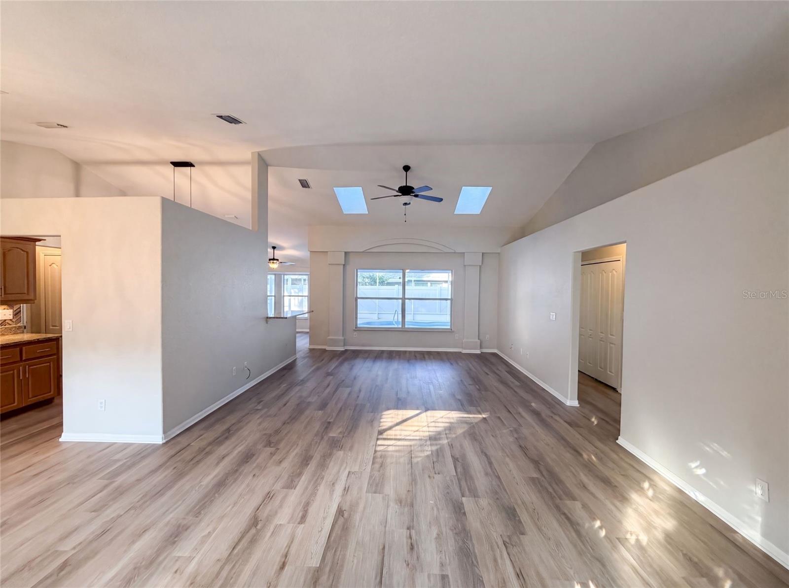 431 HARBOUR LIGHTS DRIVE