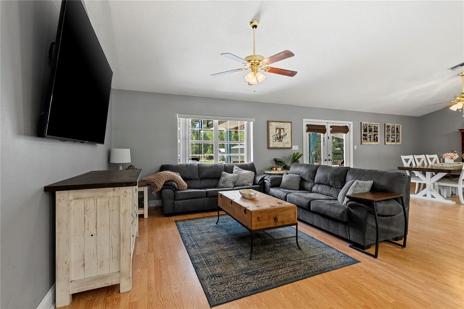 ROYAL TRAILS UNIT 01 - Residential