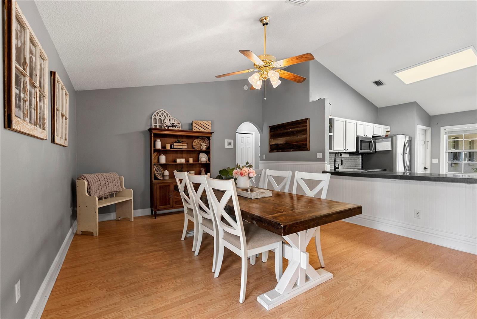 ROYAL TRAILS UNIT 01 - Residential