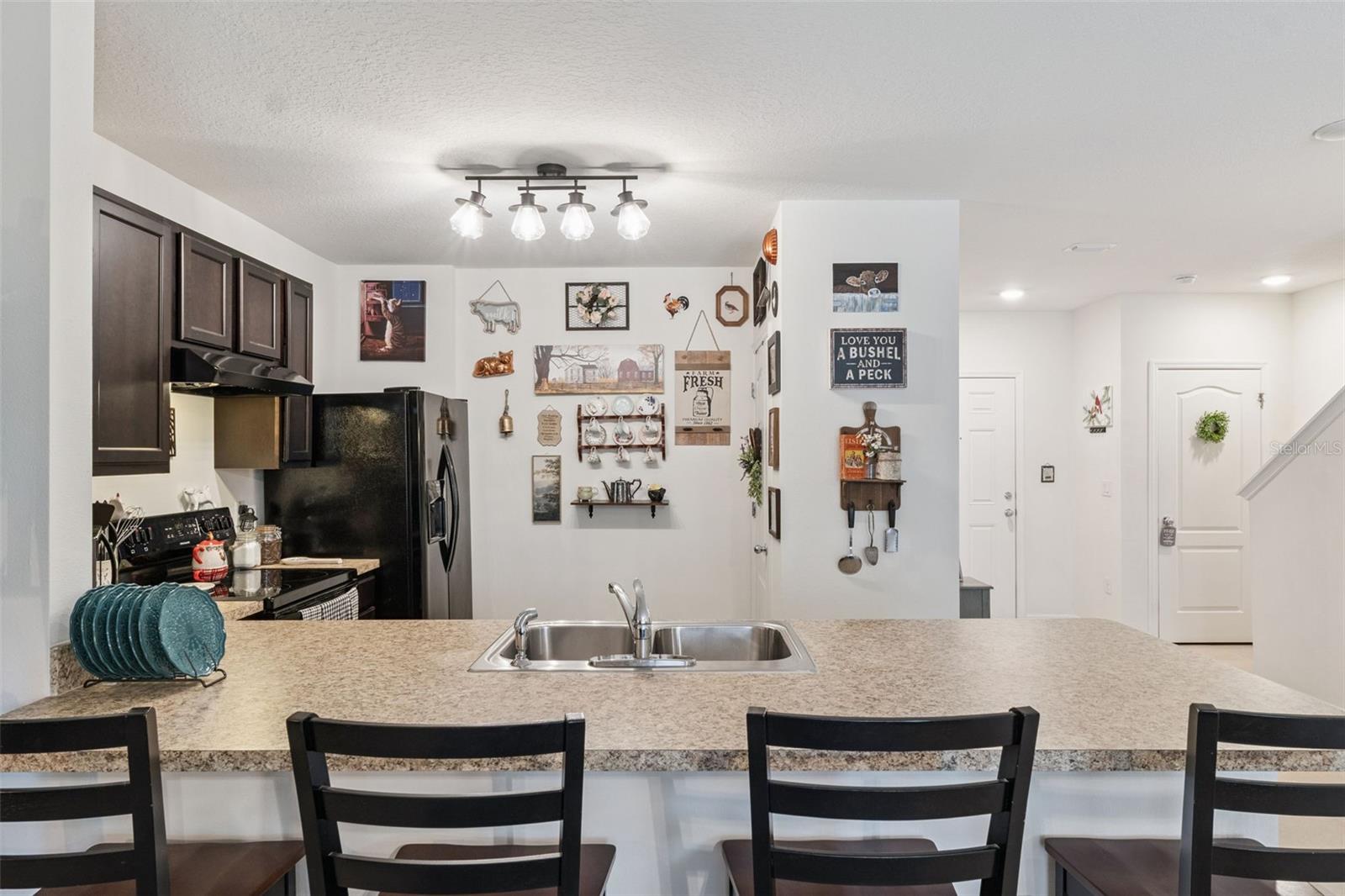 LAKE BLUFF/TOWN CENTER EAST-PH - Residential