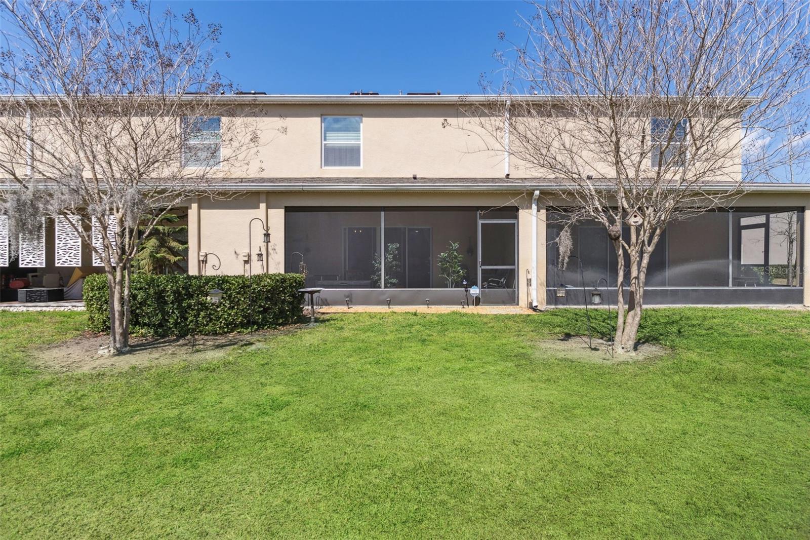 LAKE BLUFF/TOWN CENTER EAST-PH - Residential