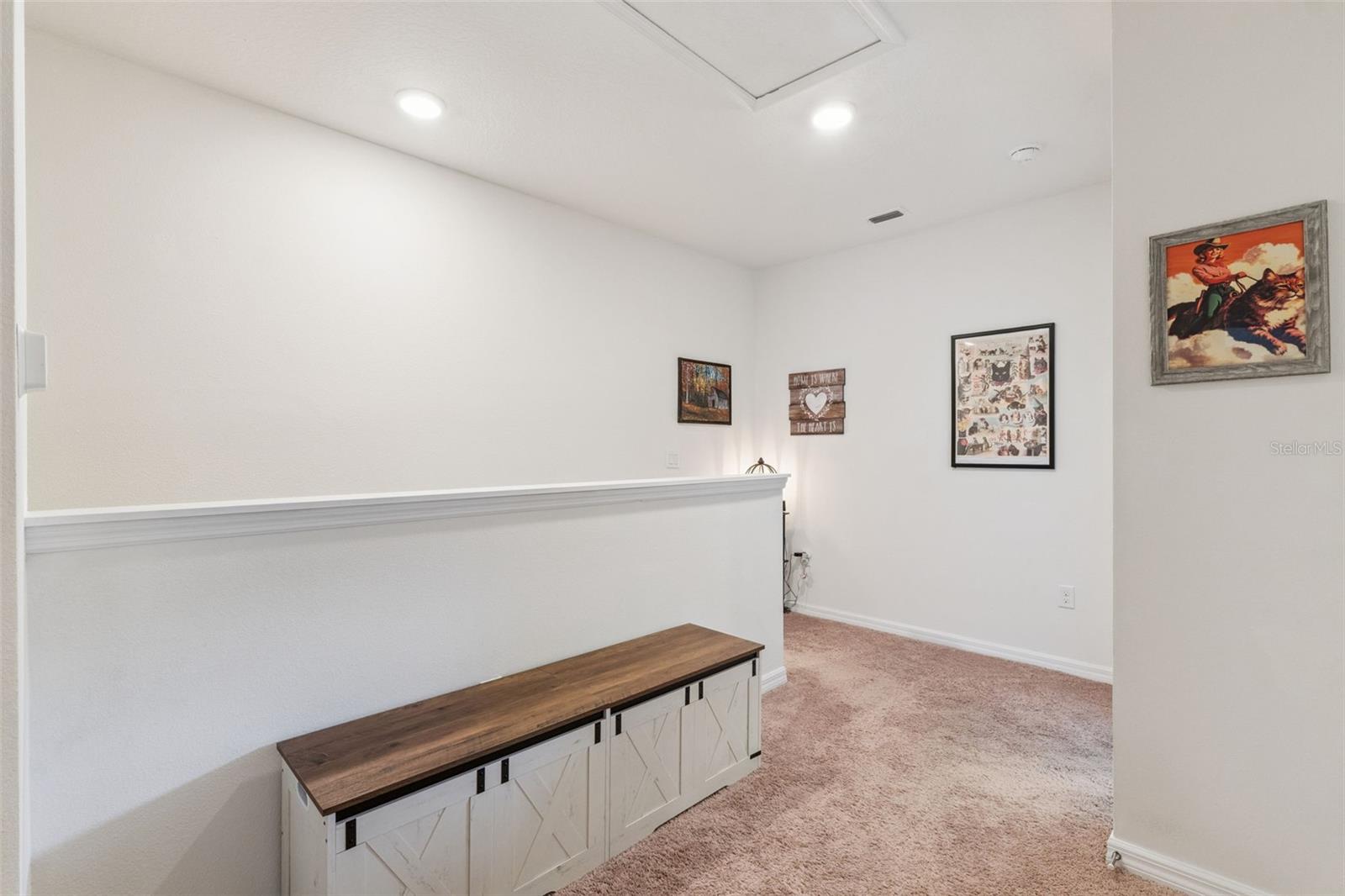 LAKE BLUFF/TOWN CENTER EAST-PH - Residential