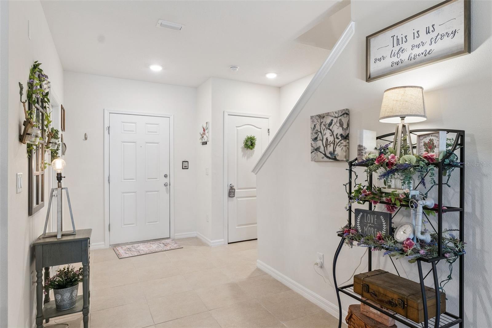 LAKE BLUFF/TOWN CENTER EAST-PH - Residential