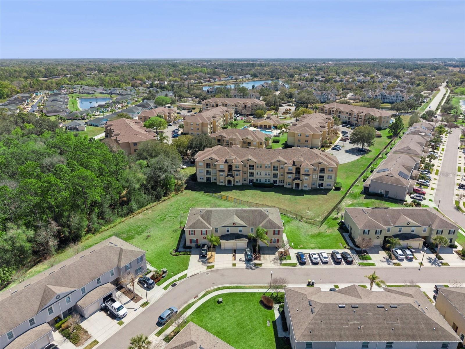 LAKE BLUFF/TOWN CENTER EAST-PH - Residential