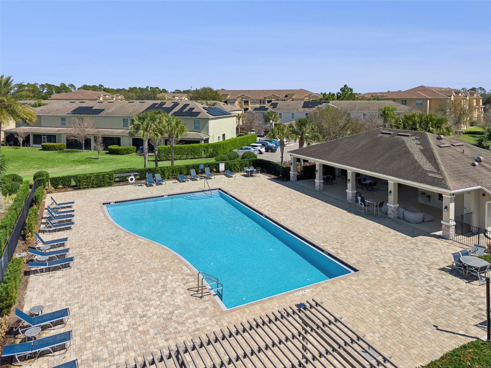 LAKE BLUFF/TOWN CENTER EAST-PH - Residential