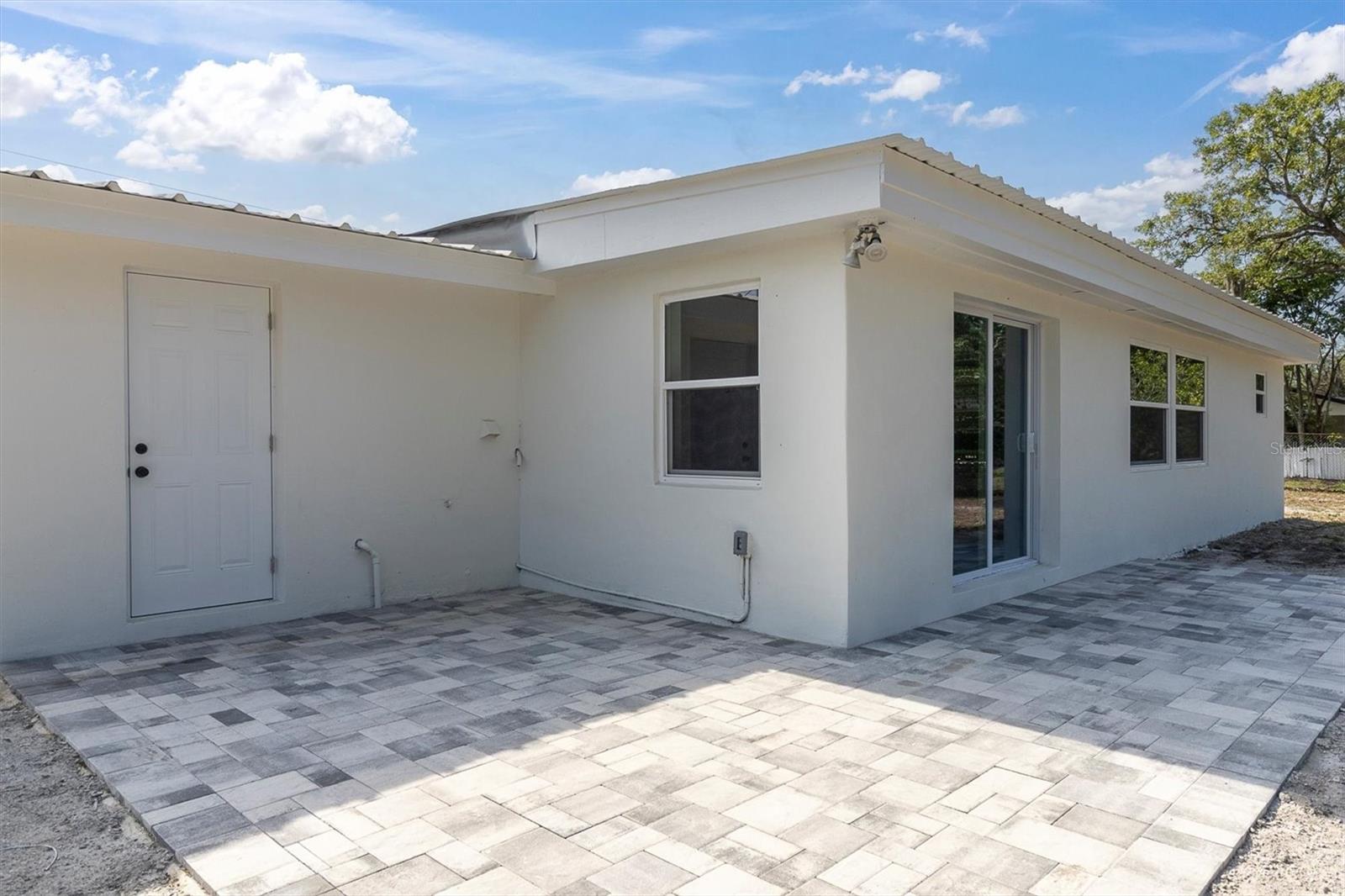 GOLDEN ACRES - Residential