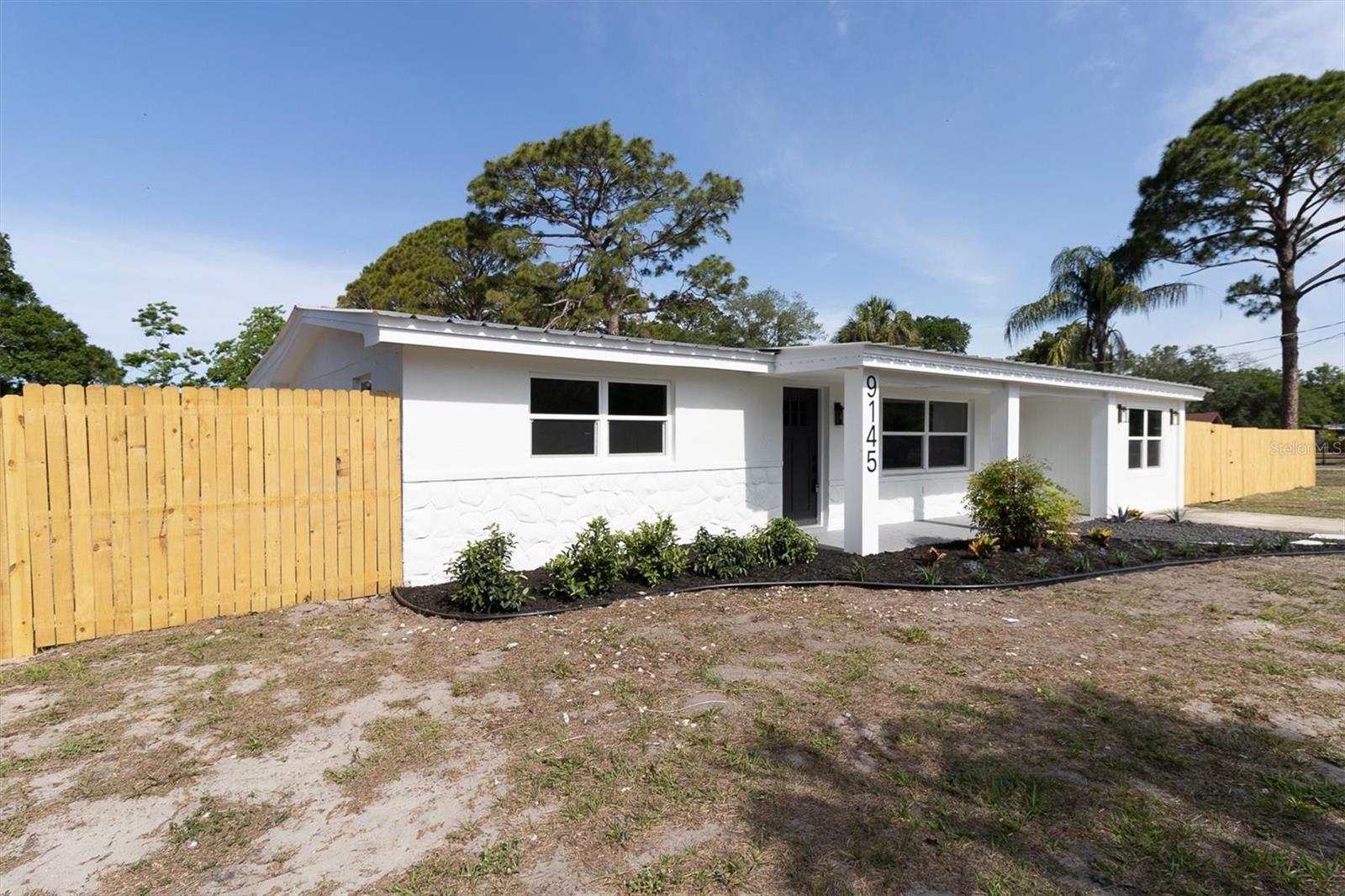 GOLDEN ACRES - Residential