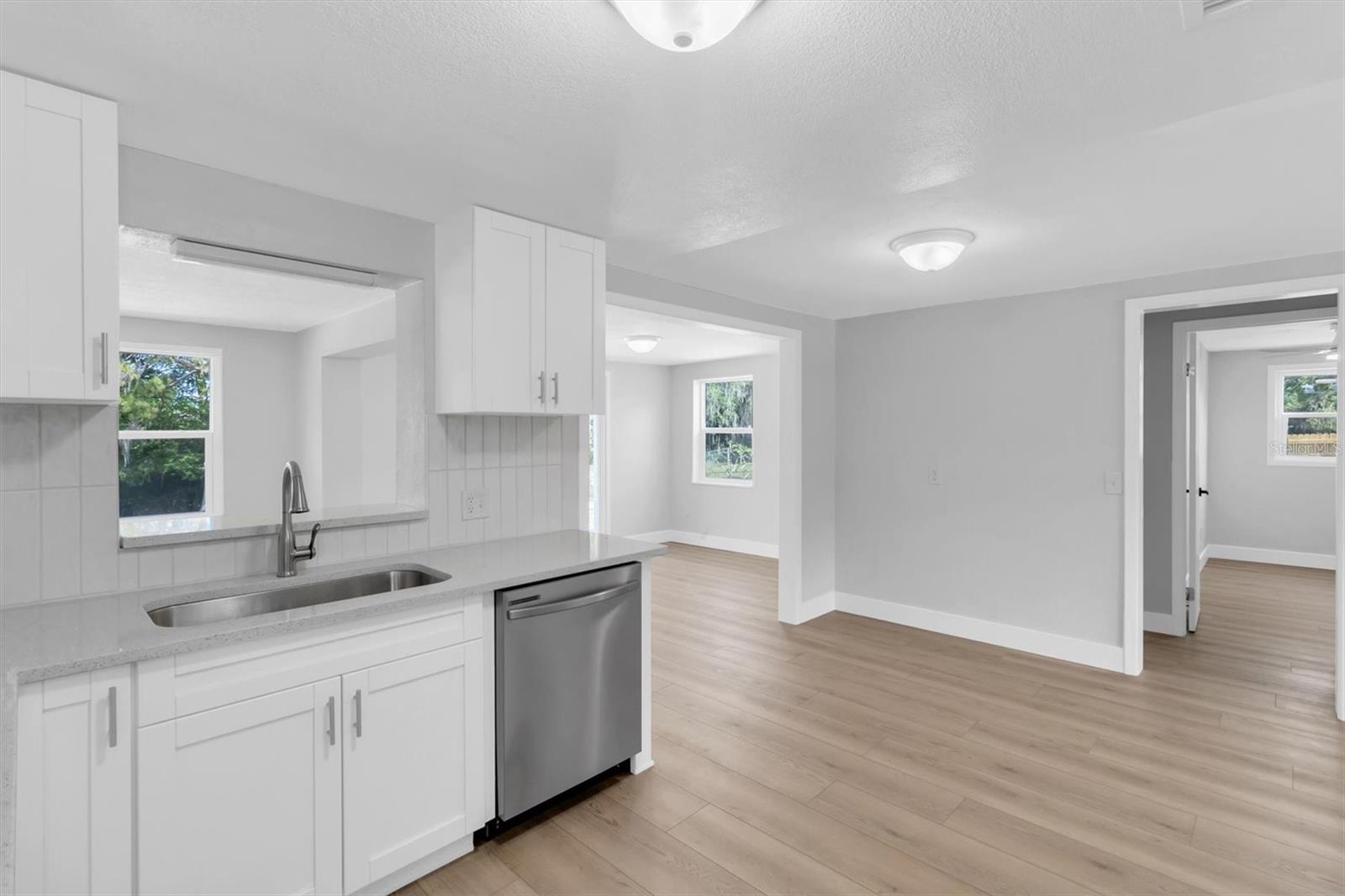 GOLDEN ACRES - Residential