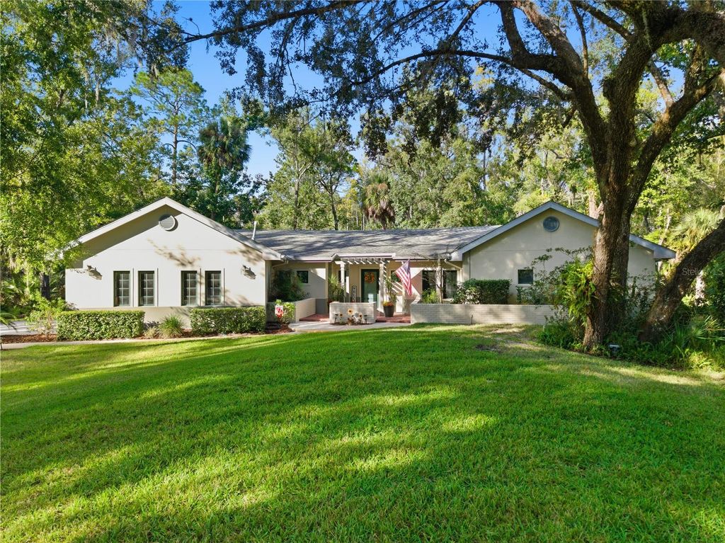 Photo of 27821 Santa Anita Boulevard, Wesley Chapel, FL 33544 (MLS # R4910097)