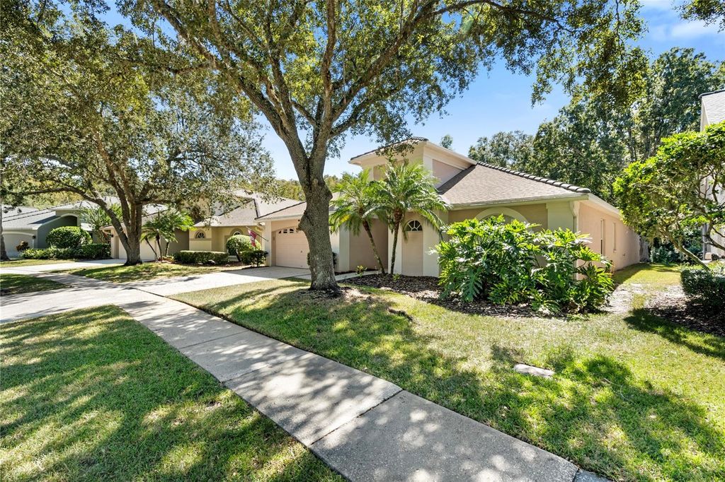 Photo of 5542 Avenue Du Soleil, Lutz, FL 33558 (MLS # TB8426100)