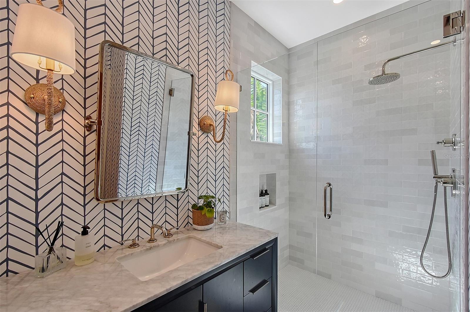 SIESTA COVE SUB - Residential