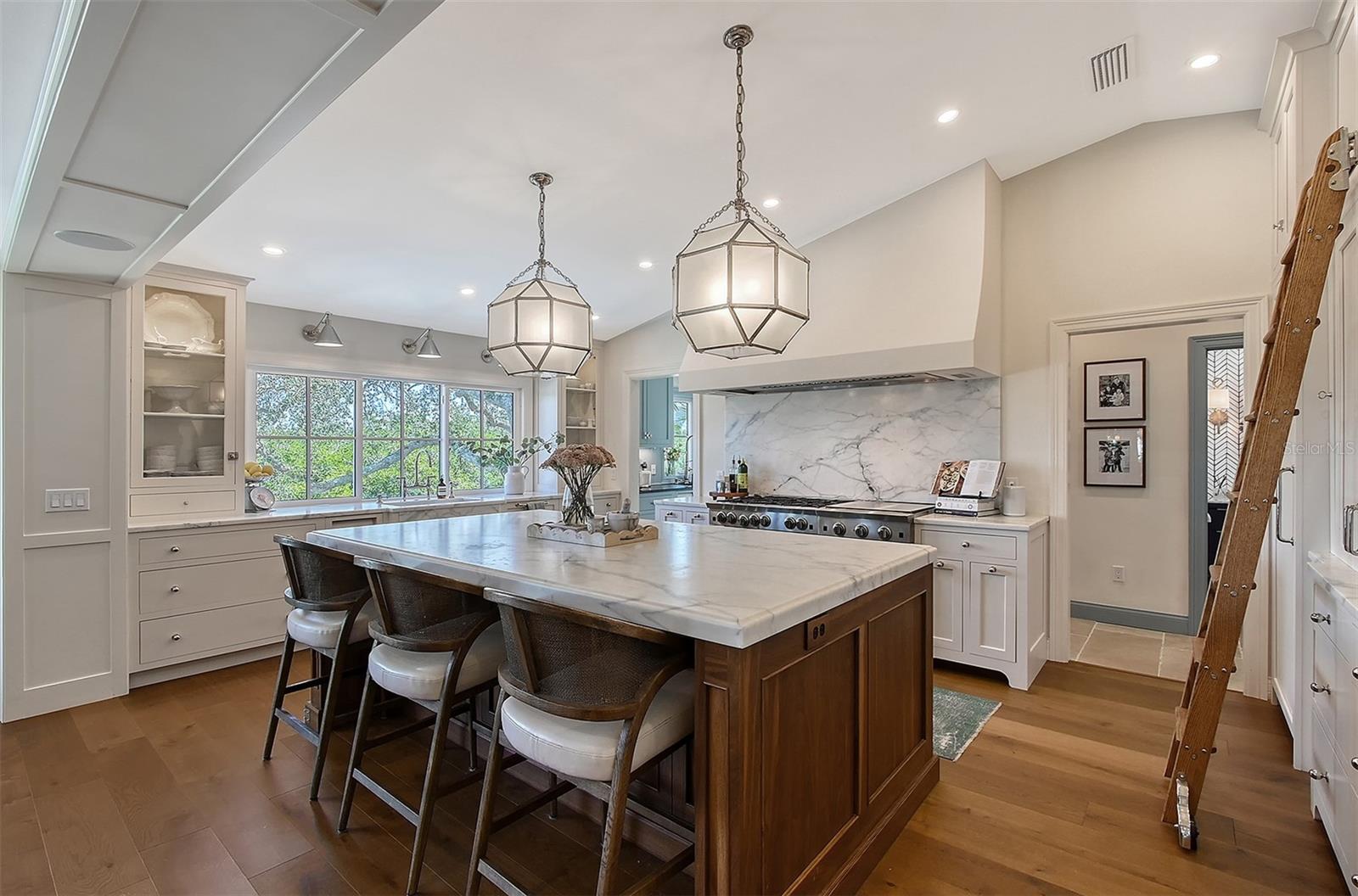 SIESTA COVE SUB - Residential