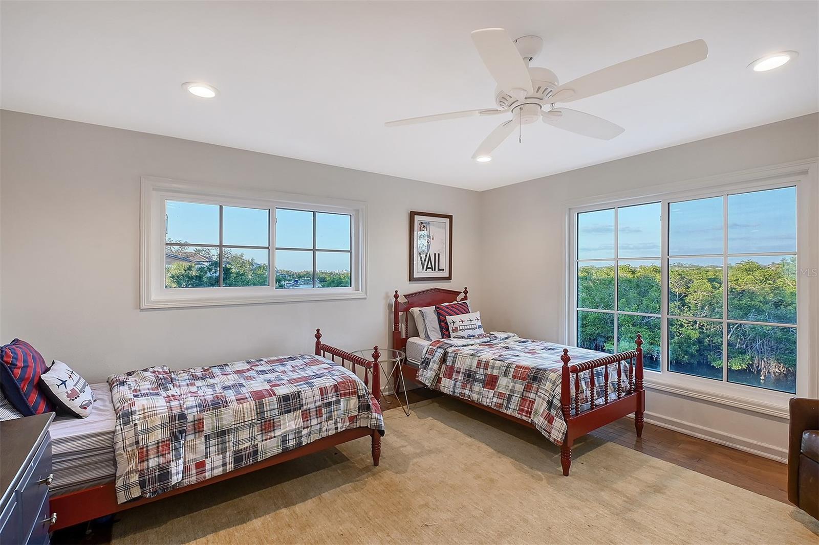 SIESTA COVE SUB - Residential