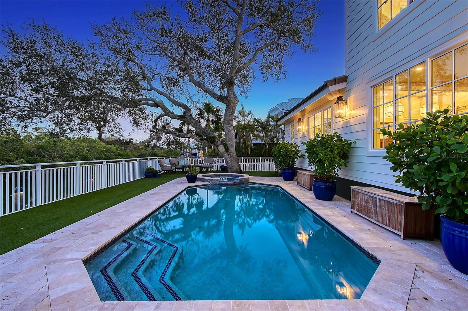 SIESTA COVE SUB - Residential