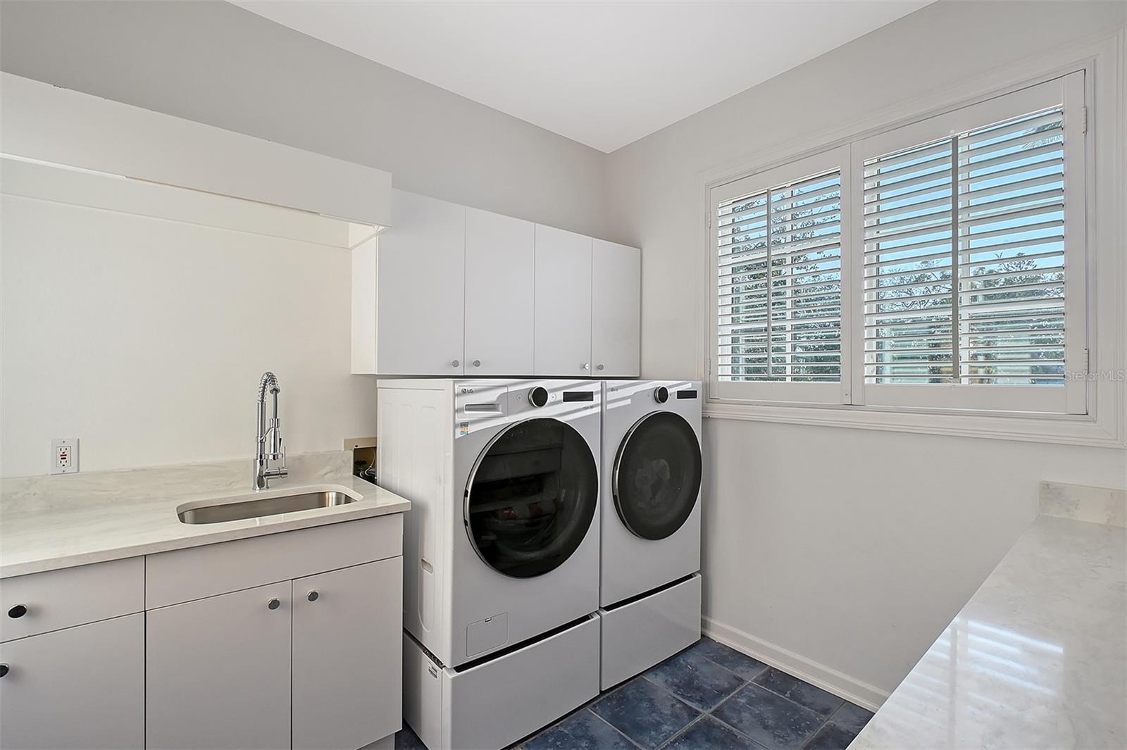 SIESTA COVE SUB - Residential