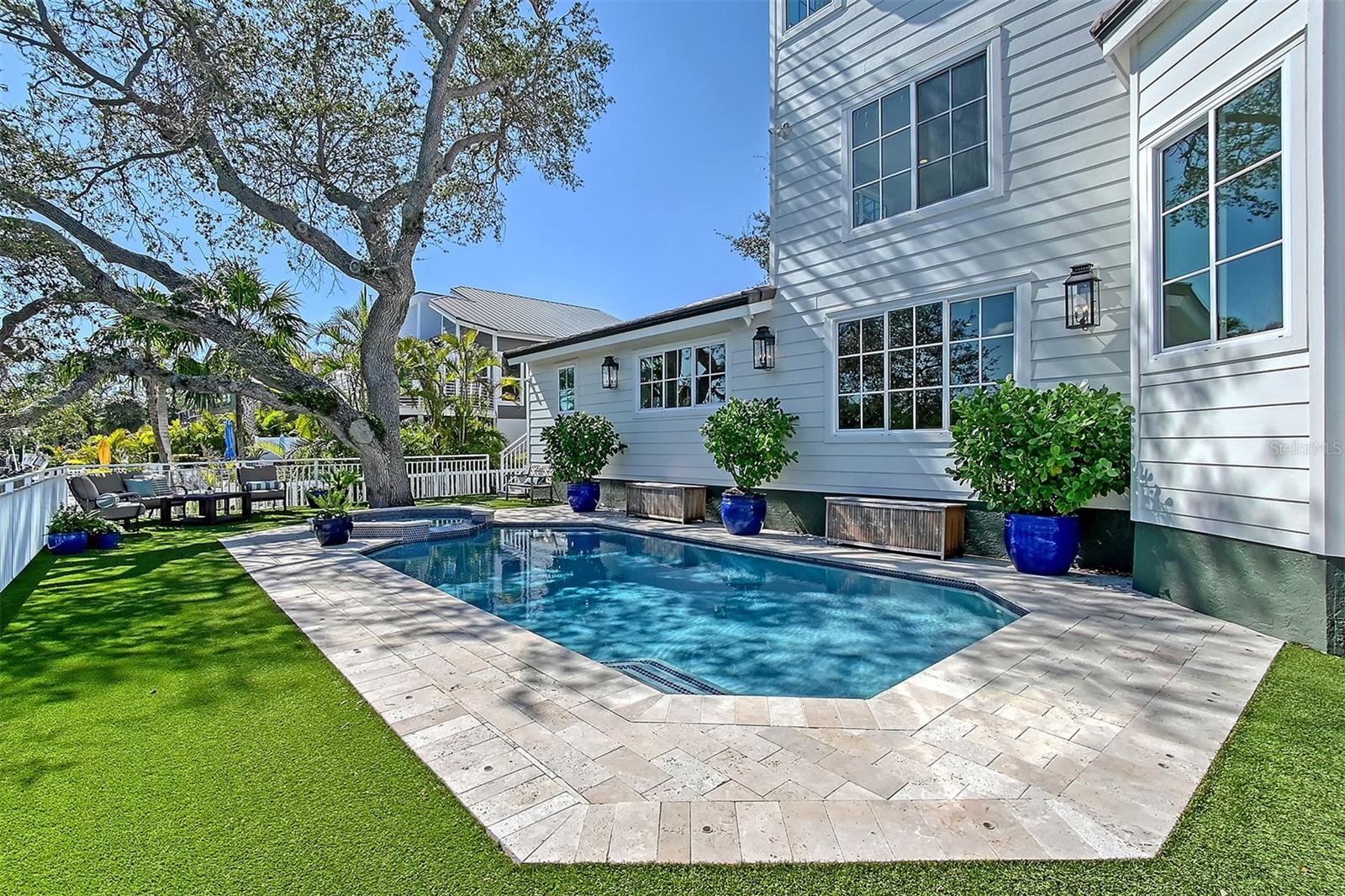 SIESTA COVE SUB - Residential