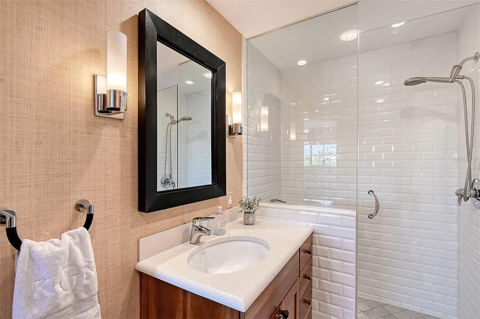 SIESTA COVE SUB - Residential