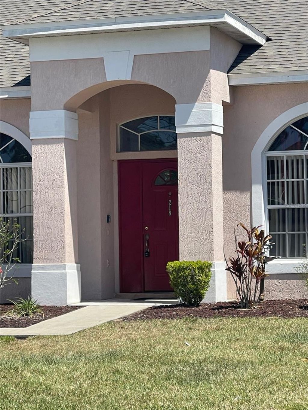 Photo of 218 N Hampton Drive, Davenport, FL 33897 (MLS # S5149528)