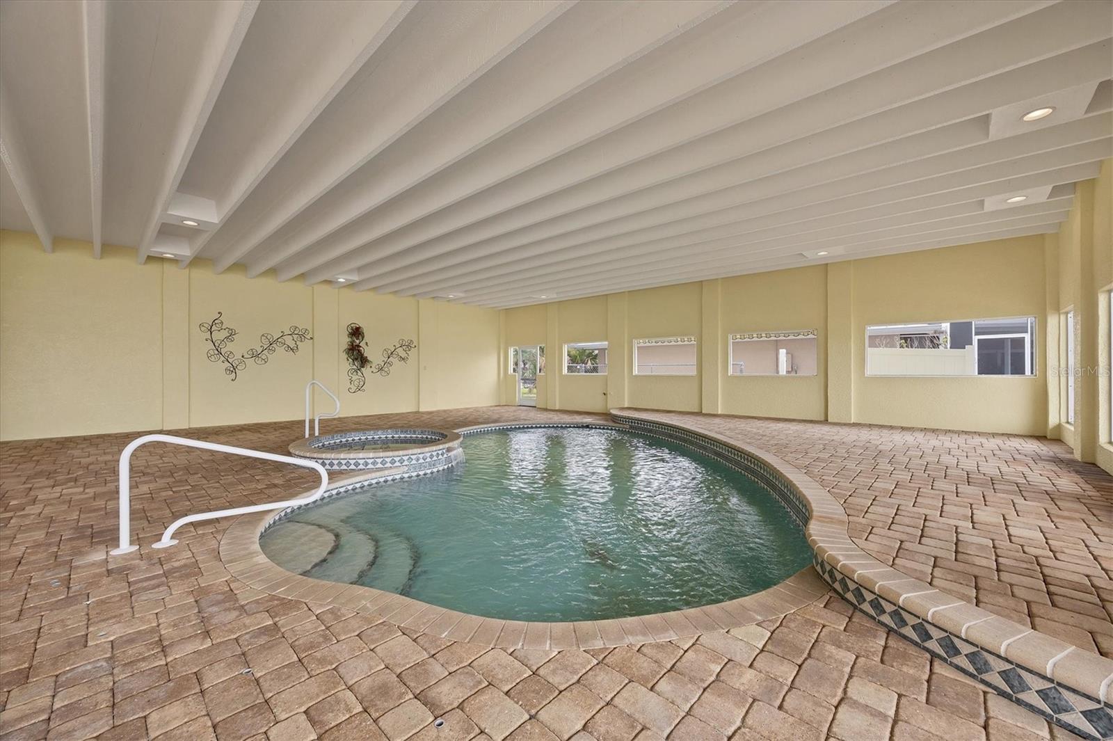 GROVE CITY SHORES E 07 - Residential