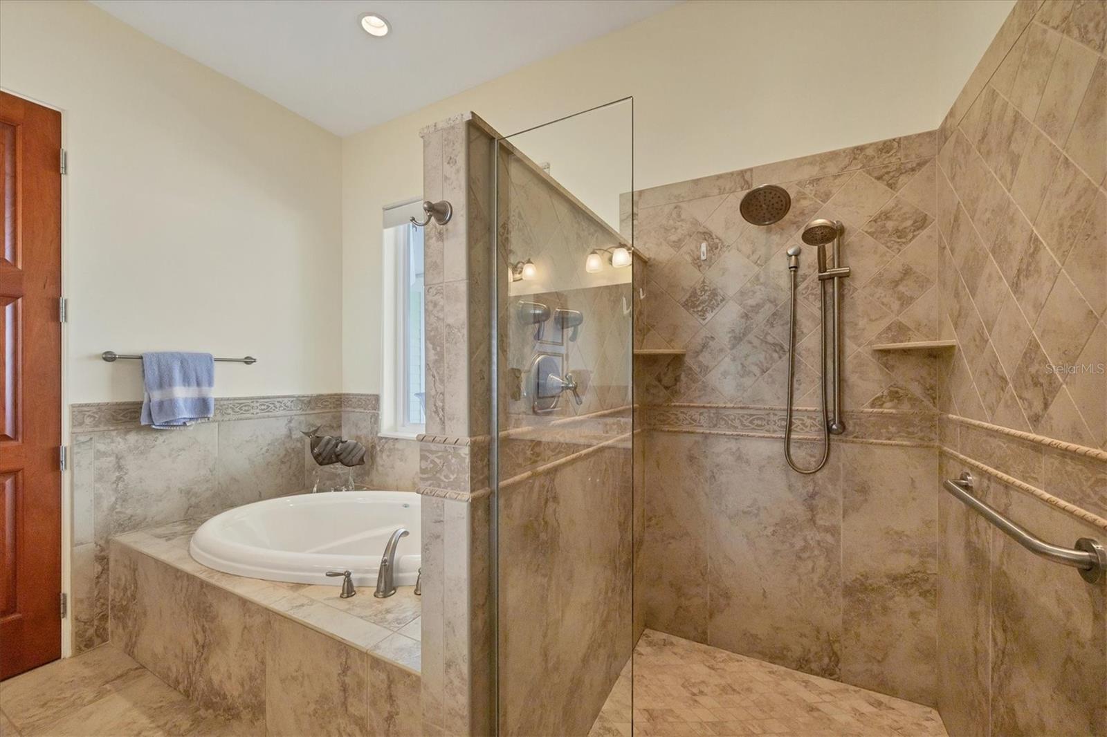 GROVE CITY SHORES E 07 - Residential